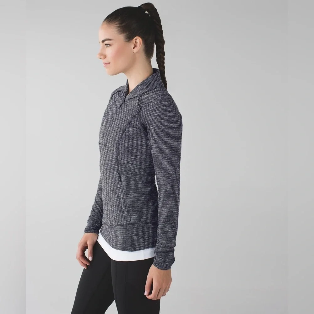 Lululemon Think Fast Pullover in Coco Pique Black / Black Size 10